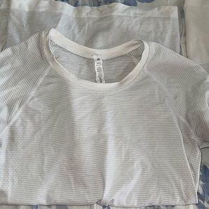 Lululemon long sleeve swiftly